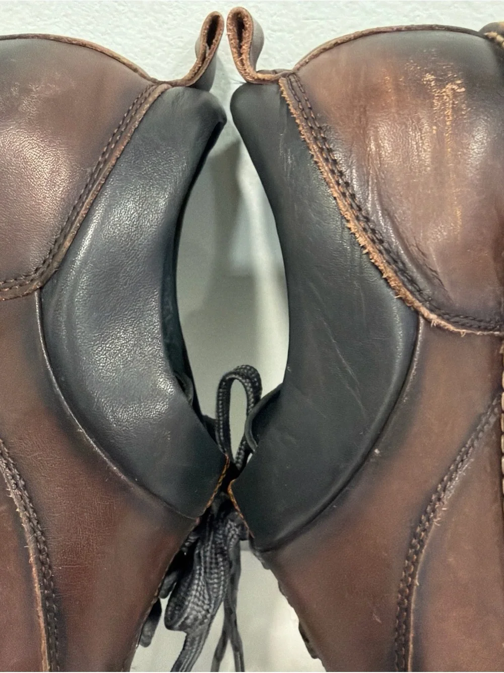 PIKOLINOS Brown Leather Derby Shoes with Gray Laces